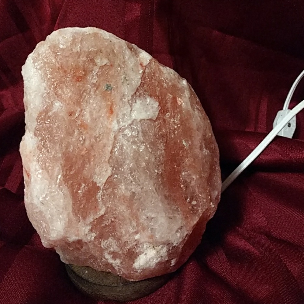 Salt lamp - Picture 5 of 5